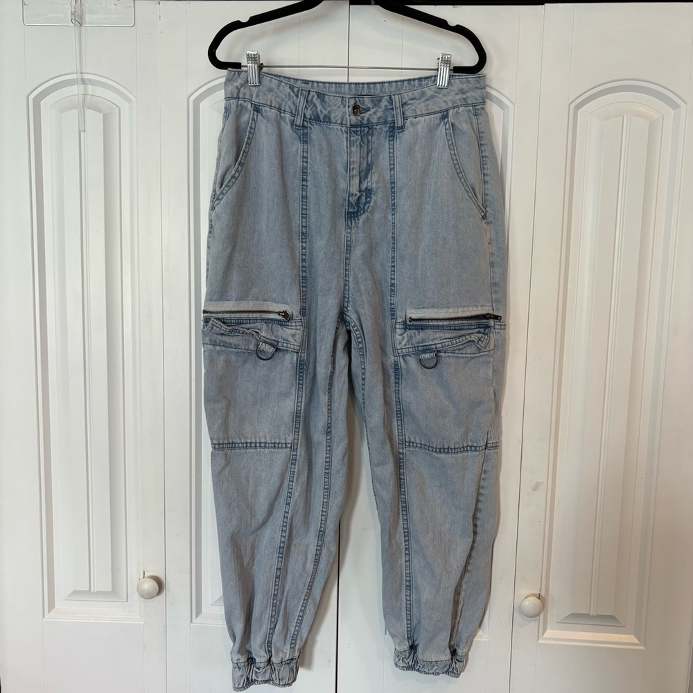 Hot Topic Denim Cargo Joggers Size‎ 11